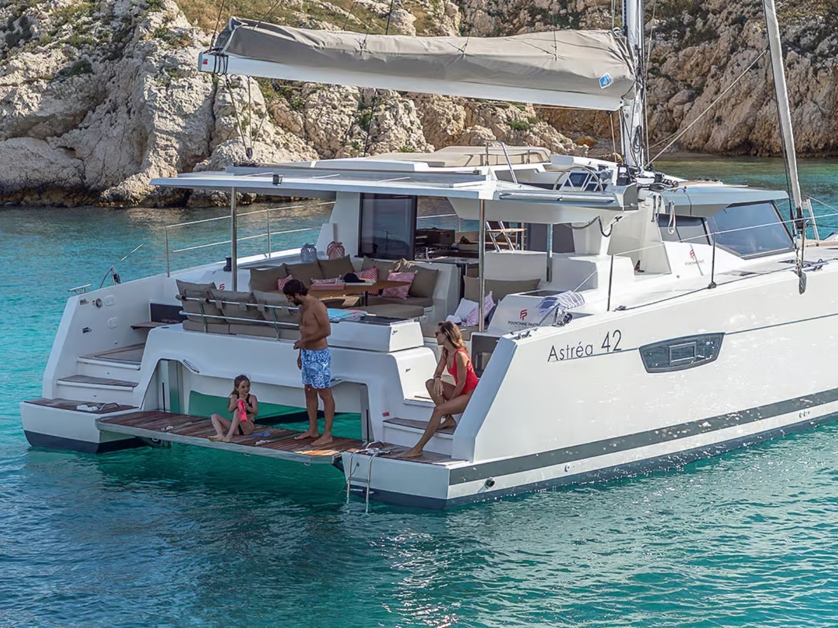 Fountaine Pajot Astrea 42 – 3 + 1 cab. – Catamaran