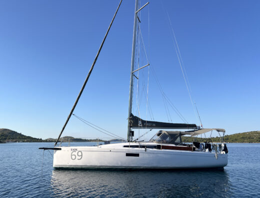 First 36 – Sailing yacht