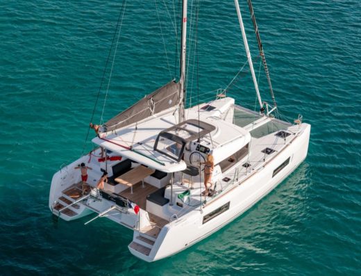 Lagoon 40 – 4 + 1 cab. – Catamaran