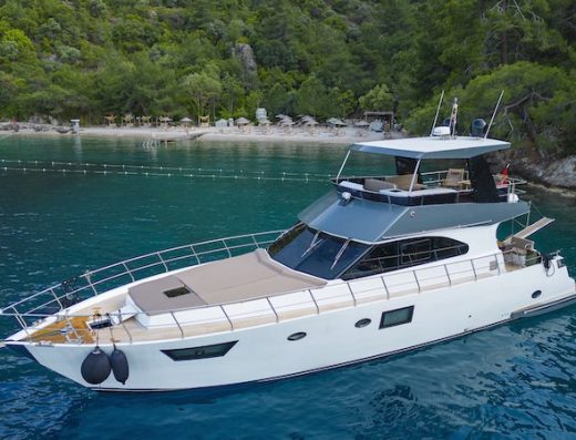 Golden blue – Motor yacht