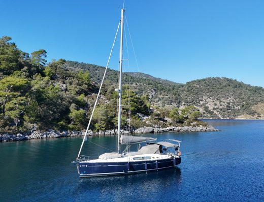 Oceanis 46 – 3 cab. – Sailing yacht