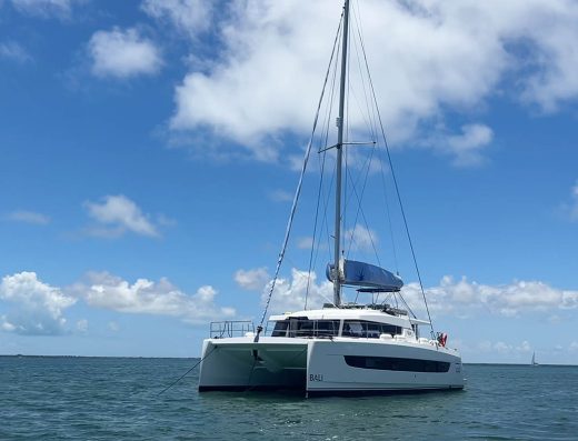 Bali 4.4 – 4 + 1 cab. – Catamaran