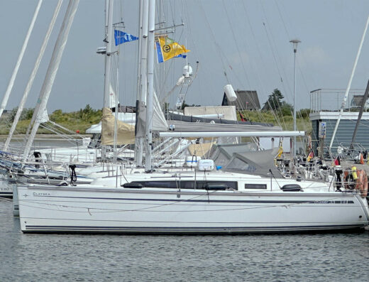 Bavaria Cruiser 33 – Sailing yacht