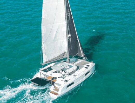 Lagoon 38 – 3 + 2 cab. – Catamaran