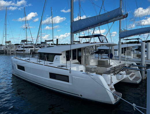 Lagoon 40 – 3 + 2 cab – Catamaran