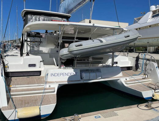 Lagoon 42 – 4 + 2 cab. – Catamaran