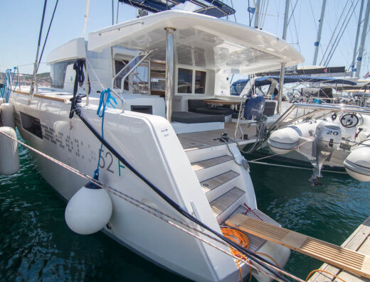 Lagoon 52 F – 5 + 2 cab. – Catamaran