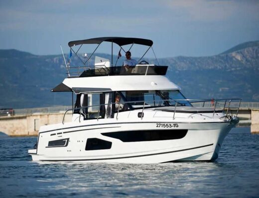 Merry Fisher 1095 Fly – Motor boat