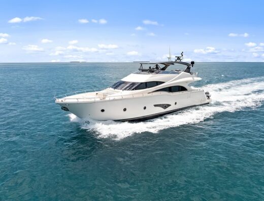 Marquis 720 Flybridge – Motor yacht