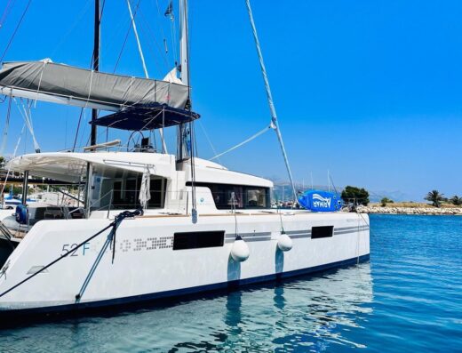 Lagoon 52 F – 6 + 2 cab. – Catamaran