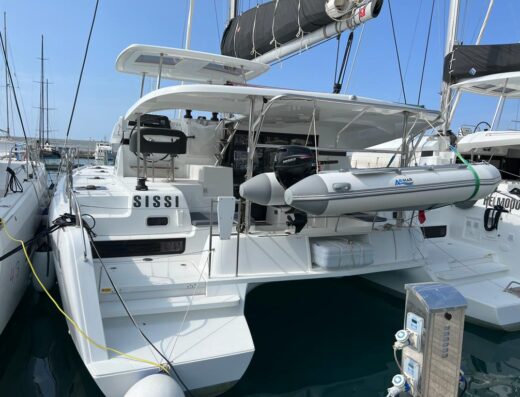 Lagoon 42 – 4 + 2 cab. – Catamaran