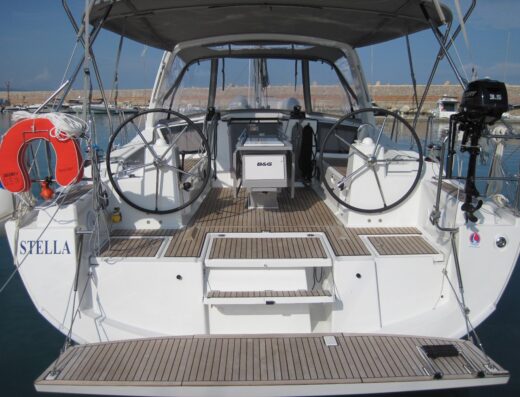 Oceanis 41.1 – Sailing yacht