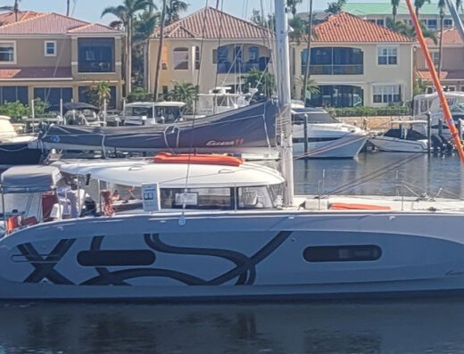 Excess 11 – 3 cab. – Catamaran