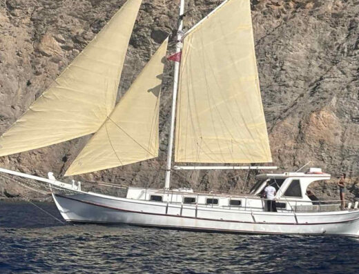 Trehandiri – Wooden yacht