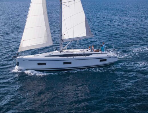Bavaria C42 – Sailing yacht