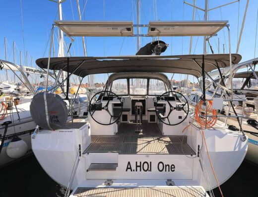 Bavaria C45 Holiday – Sailing yacht