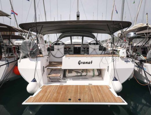 Bavaria C50 Holiday – 5 + 1 cab. – Sailing yacht