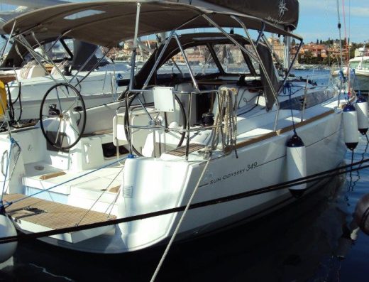 Sun Odyssey 349 – 3 cab. – Sailing yacht