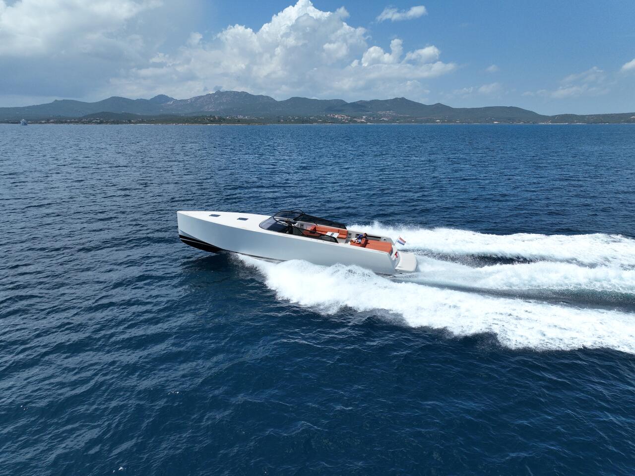 Vandutch 55 – Motor boat