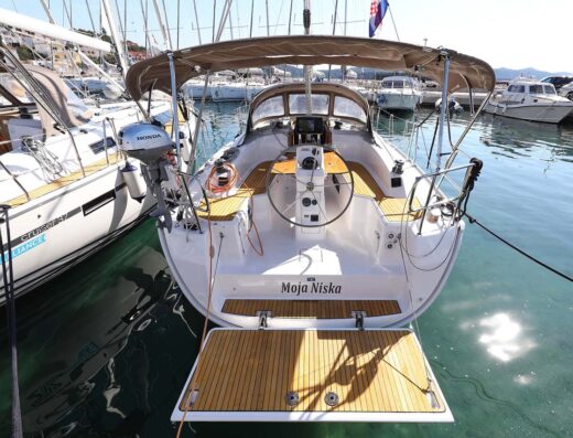 Bavaria Cruiser 33 – Sailing yacht