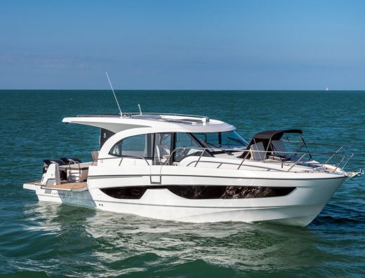 Antares 11 OB – Motor boat