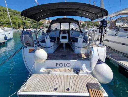 Bavaria Cruiser 37 – 3 cab. – Sailing yacht