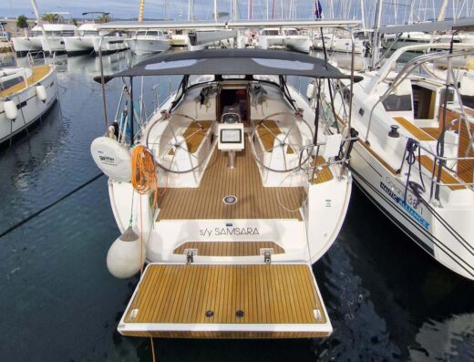 Bavaria Cruiser 37 – 3 cab. – Sailing yacht