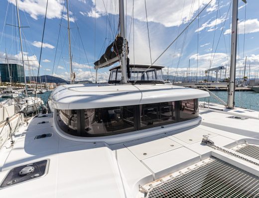 Lagoon 42 – 4 + 2 cab. – Catamaran