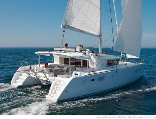 Lagoon 450 F – 4 + 2 cab. – Catamaran
