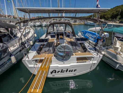 Dufour 37 – 3 cab. – Sailing yacht