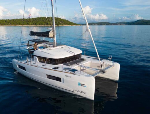 Lagoon 40 – 4 + 2 cab – Catamaran