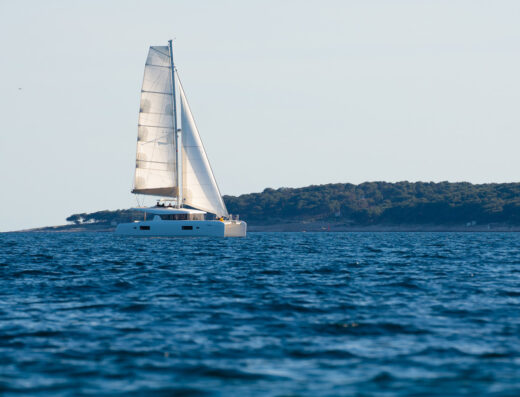 Lagoon 42 – 3 + 2 cab. – Catamaran