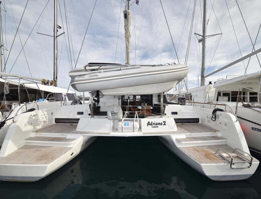 Lagoon 42 – 4 + 2 cab. – Catamaran