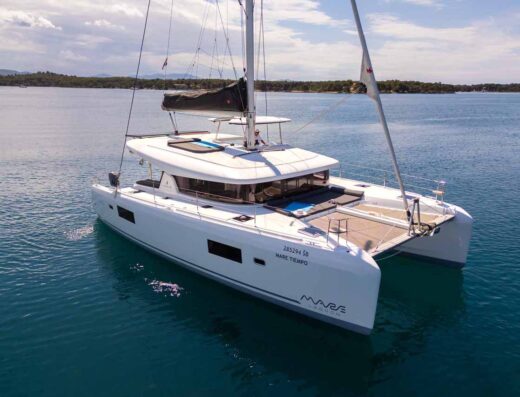 Lagoon 42 – 4 + 2 cab. – Catamaran