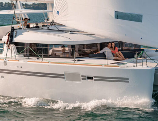 Lagoon 450 S – 4 + 2 cab. – Catamaran