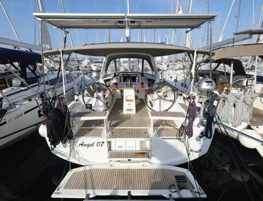 Oceanis 38.1 – Sailing yacht