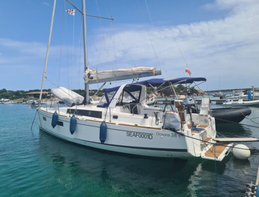 Oceanis 38.1 – Sailing yacht