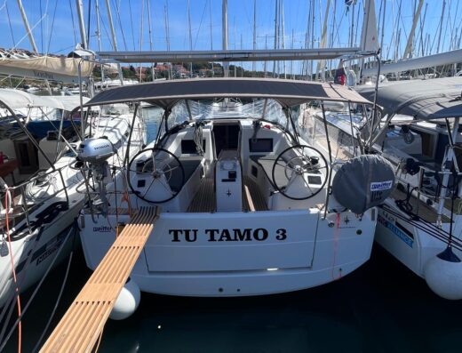 Sun Odyssey 410 – 3 cab. – Sailing yacht