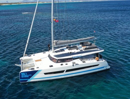 Fountaine Pajot Aura 51 – Catamaran