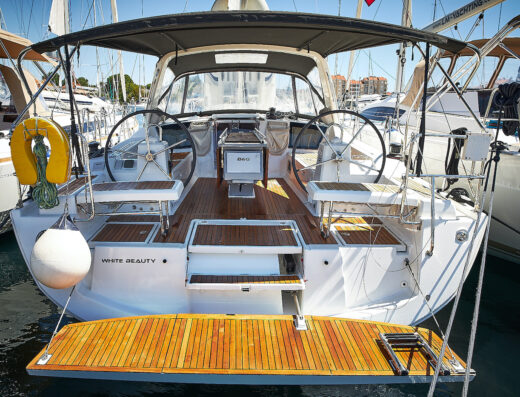 Oceanis 41.1 – Sailing yacht