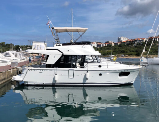 Swift Trawler 35 – Motor boat