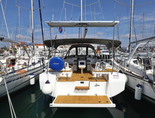 Bavaria C38 – Sailing yacht