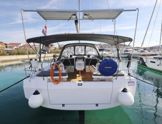 Bavaria C42 – Sailing yacht