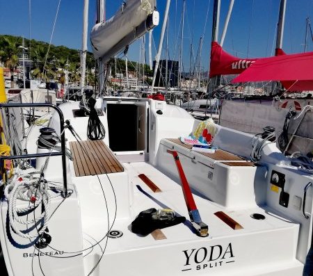 Oceanis 30.1 – Sailing yacht