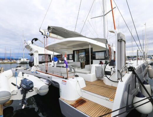 Excess 14 – 4 + 2 cab. – Catamaran
