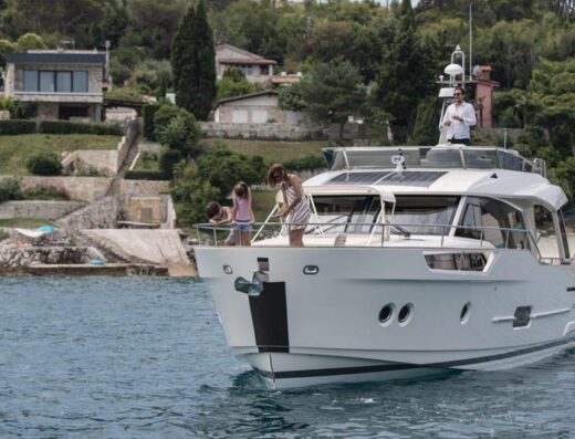 Greenline 48 Fly – Motor yacht