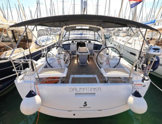 Oceanis 41.1 – Sailing yacht