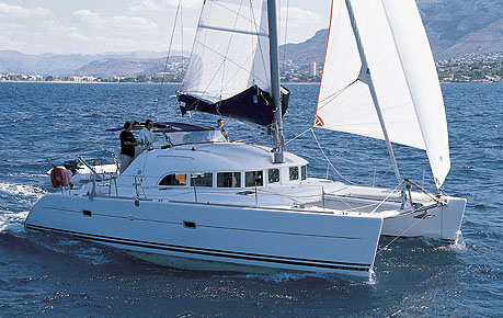 Lagoon 380 – 4 cab. – Catamaran