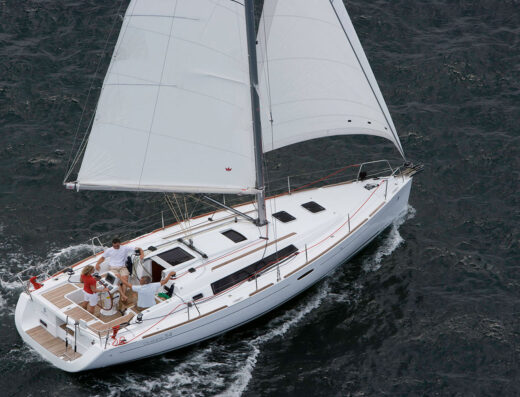 Oceanis 34 – Sailing yacht