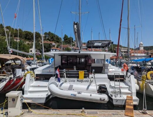 Fountaine Pajot Astrea 42 – Catamaran